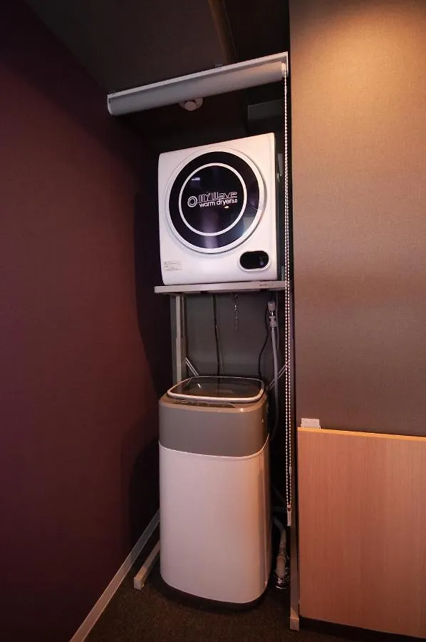 Luxury Box Apartment Fukuoka  0*, Fukuoka (Fukuoka)